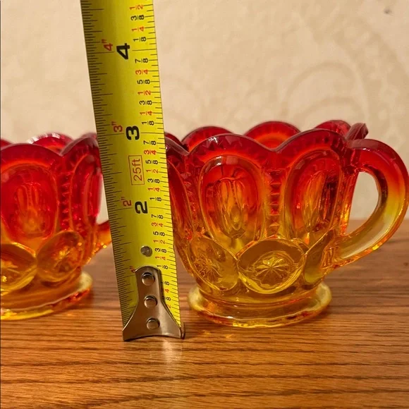 Vintage Moon and Star Amberina Glass Creamer and Sugar Set - Picture 5 of 7